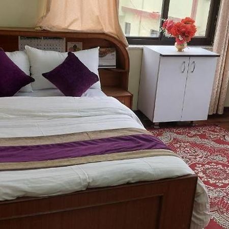 Kathmandu Airport View Hotel And Lodge エクステリア 写真