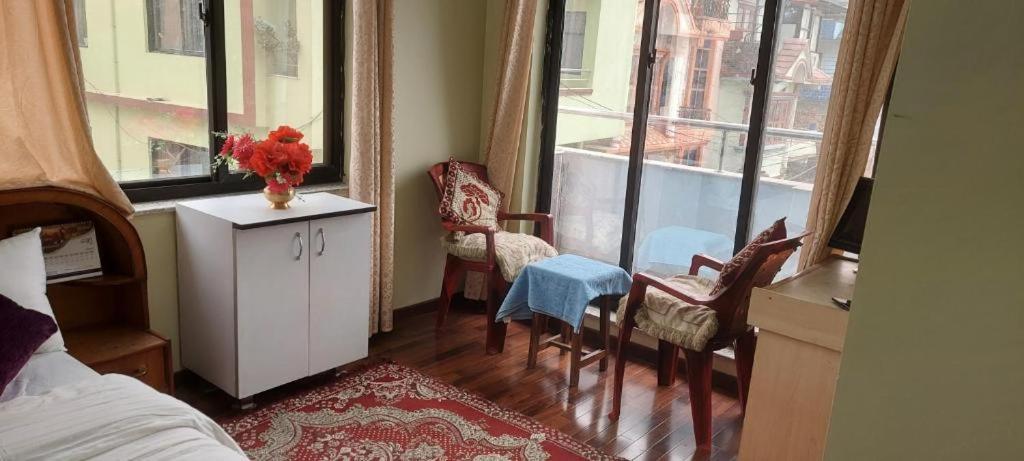 Kathmandu Airport View Hotel And Lodge エクステリア 写真