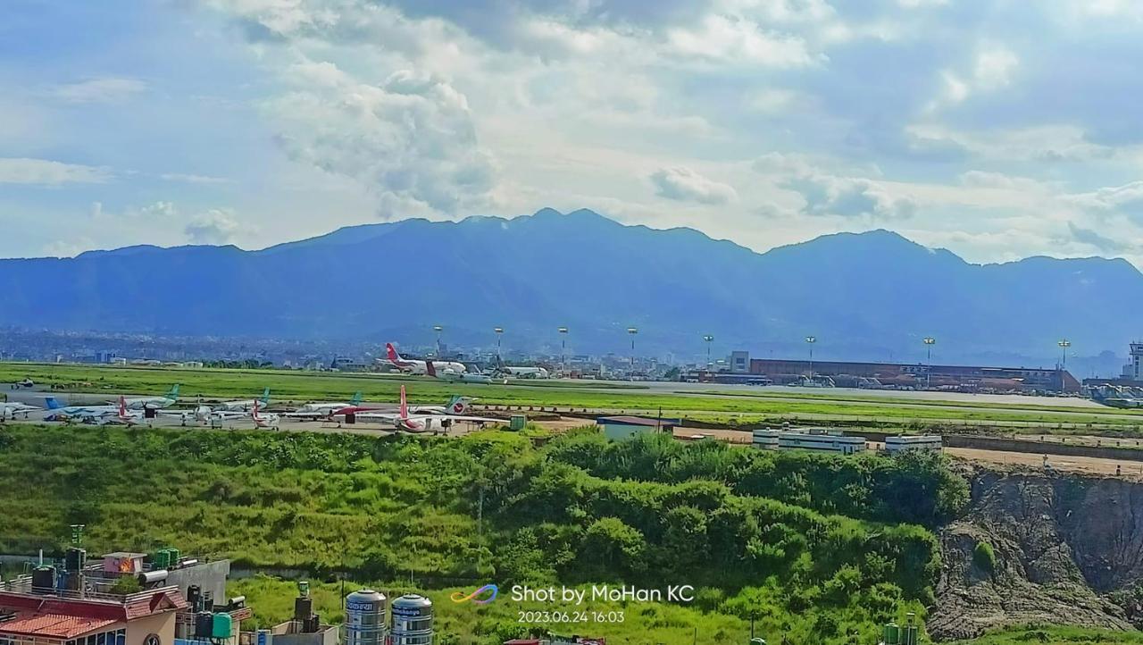 Kathmandu Airport View Hotel And Lodge エクステリア 写真